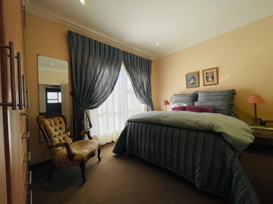 3 Bedroom Property for Sale in Grimbeeck Park North West